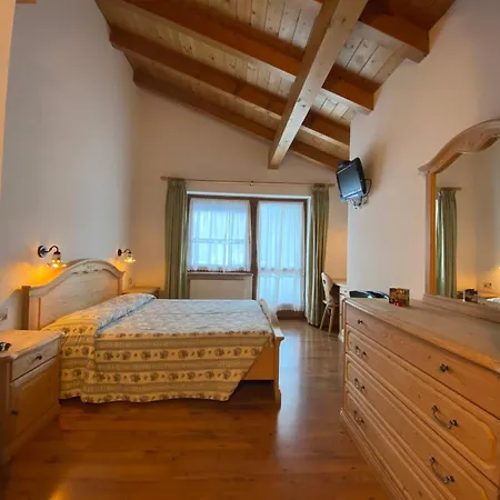 Garni Ladinia 3* Pescul