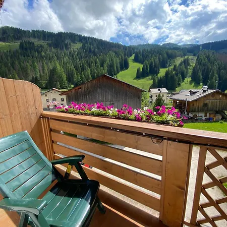 ホテル Garni Ladinia 3*