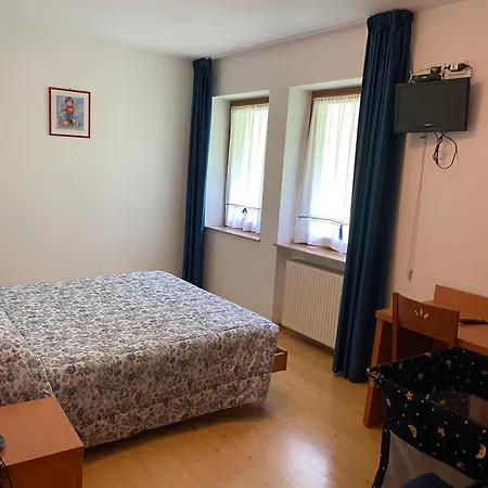 Garni Ladinia Hotell