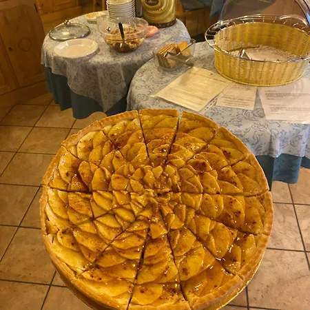 Garni Ladinia ホテル 3*