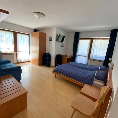 Garni Ladinia Hotell Pescul
