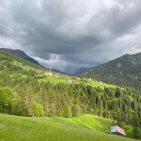 فندق Garni Ladinia بيسكول